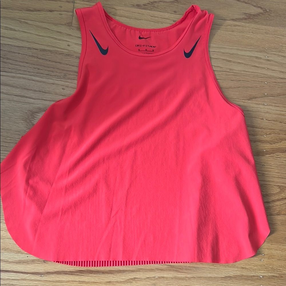 Nike AEROSWIFT CROPPED TANK